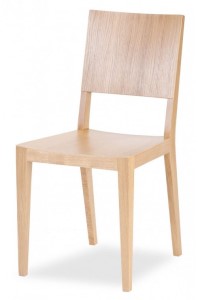 Židle z dubového dřeva